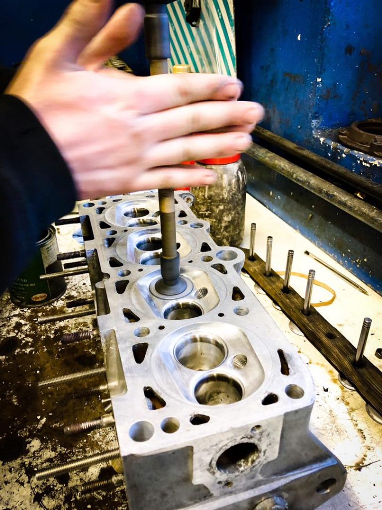 Valve Lapping Scholar Engines