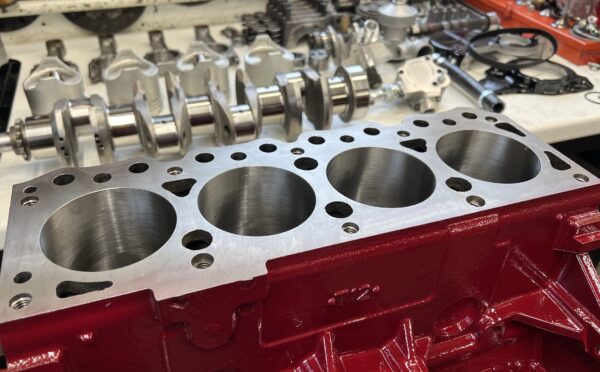 HANGAR 111 – Lotus Performance