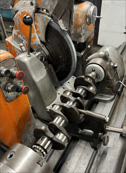 HANGAR 111 – Lotus Performance