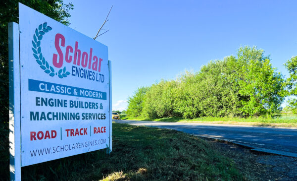 HANGAR 111 – Lotus Performance