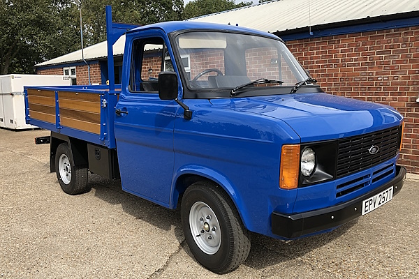 HANGAR 111 – Lotus Performance