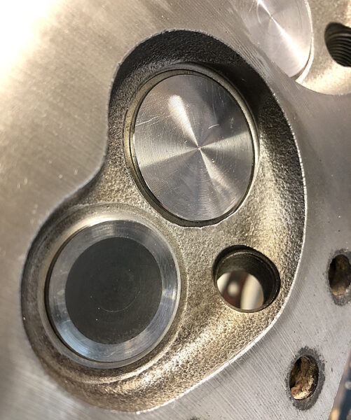 HANGAR 111 – Lotus Performance