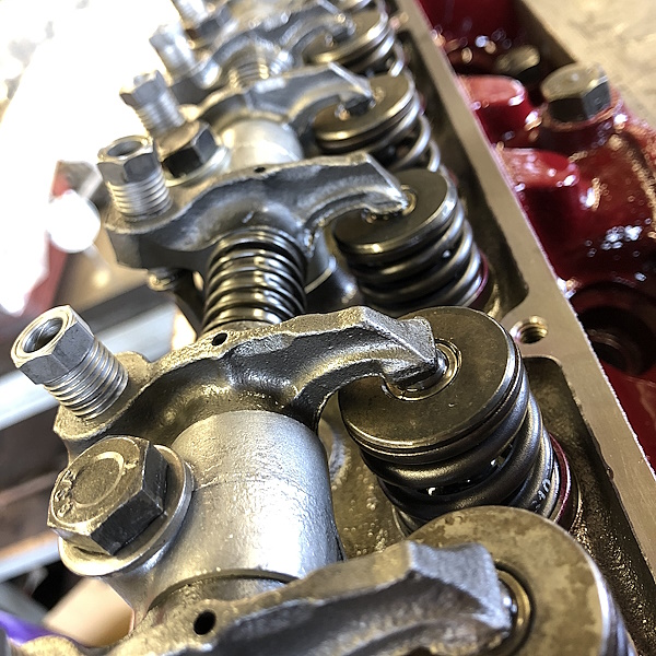 HANGAR 111 – Lotus Performance